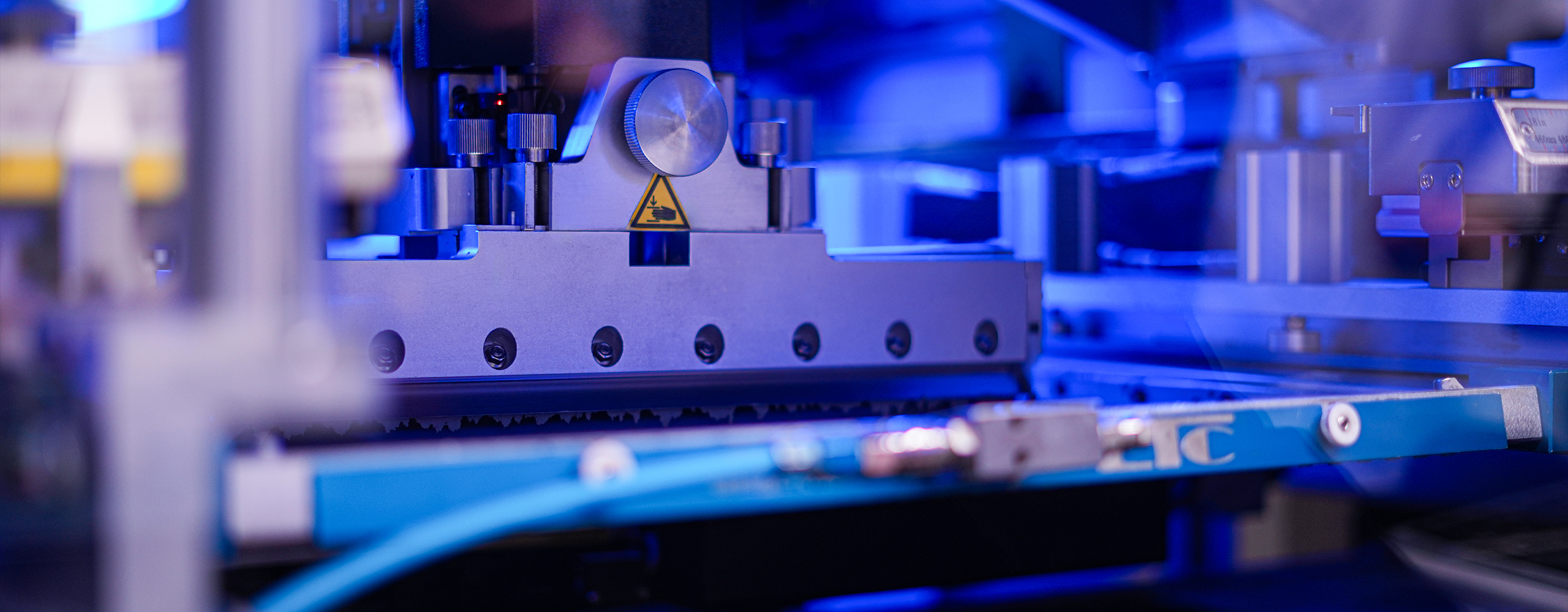 DSC03870 a bea 1920x823px 1